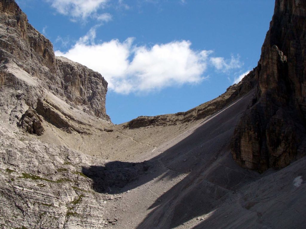 Forcella Giralba dai pressi del rifugio Zsigmondy-Comici