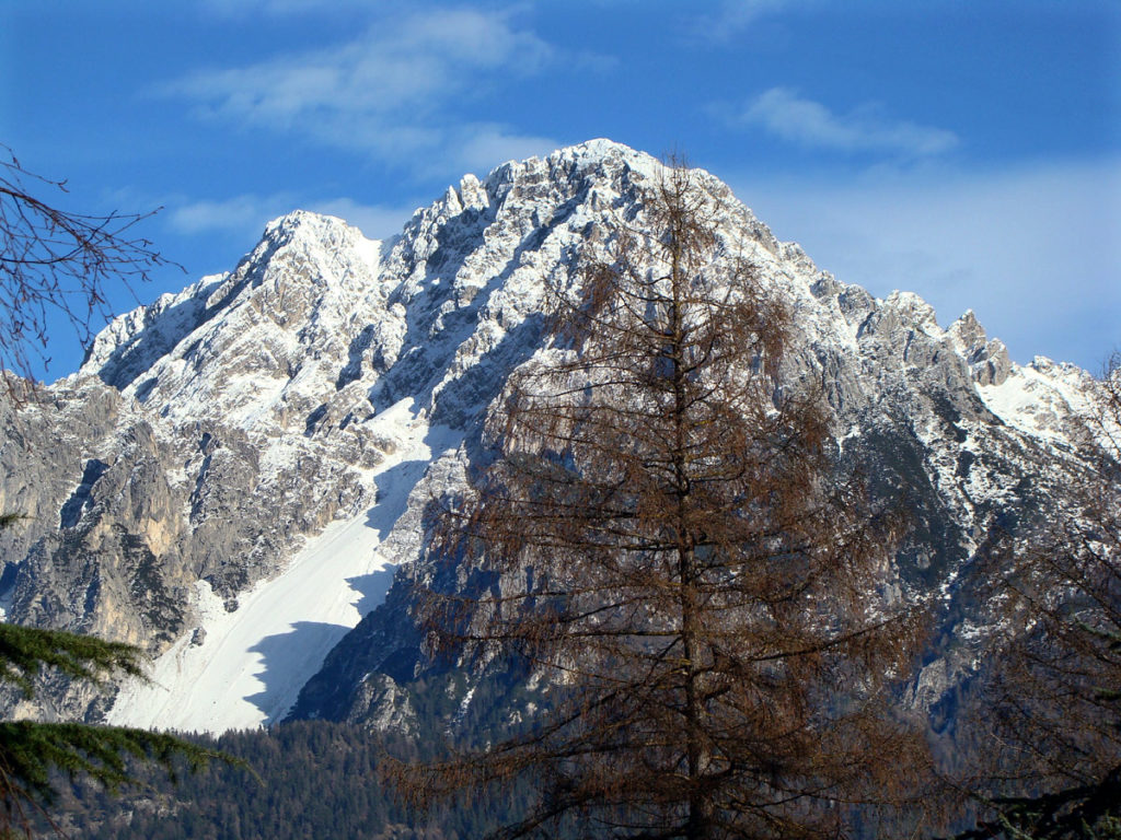 Crissin da Lozzo di Cadore: il Crissin è formato da tre cime: Crissin d